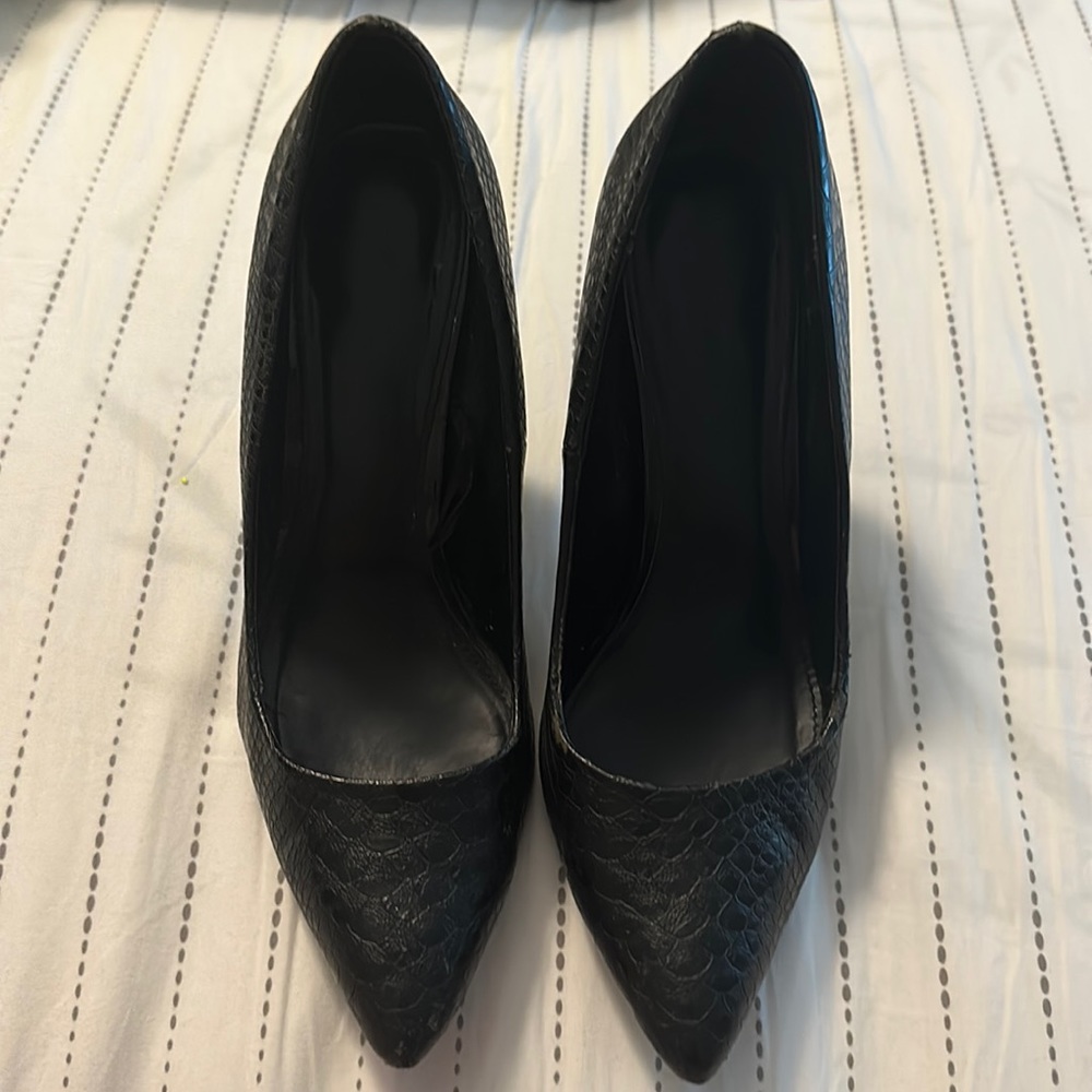 Express black heels size 7!